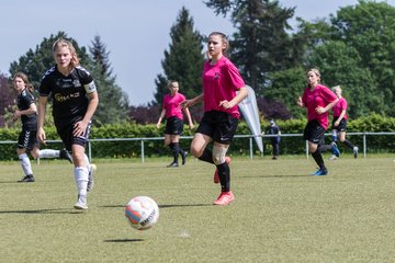 Bild 115 - B-Juniorinnen Pokalfinale SV Henstedt Ulzburg - SG Holstein Sued : 2:0